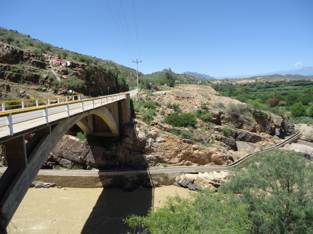 trj_river_bridge