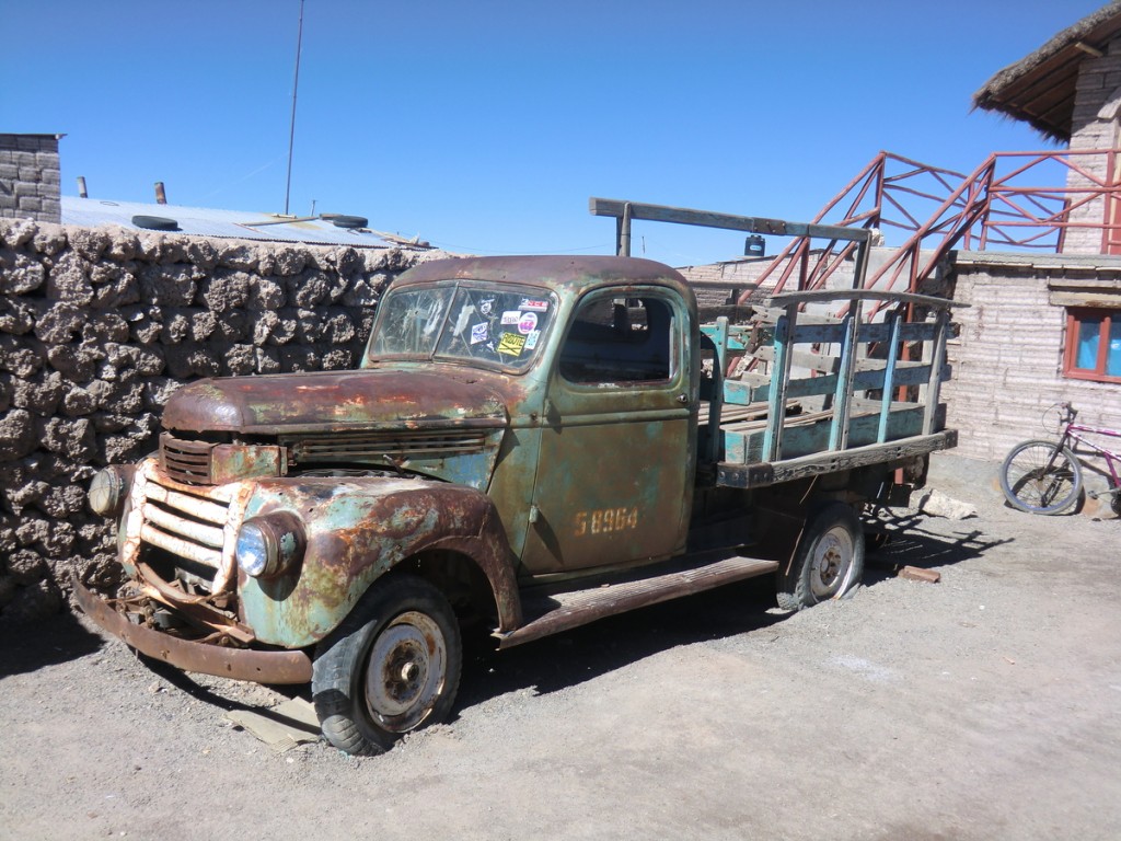 uyuni_oldcar